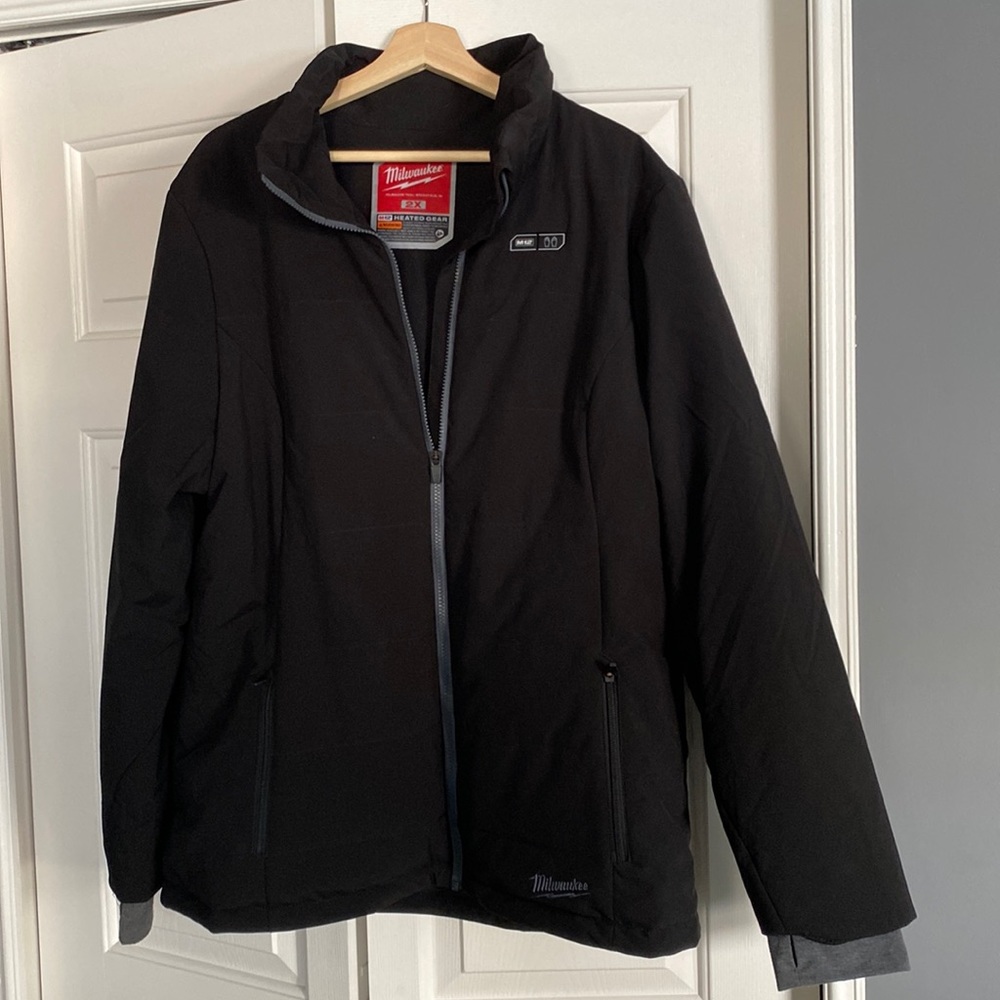 Milwaukee 2XL heated womens jacket